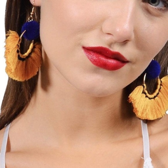 💖SUNBURST CHARLIE YELLA TASSLE WOMAN’S EARRINGS - Picture 3 of 7